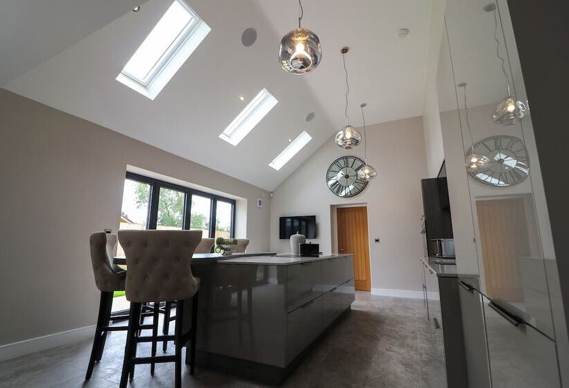 Резиденция Northumberland Luxury Stays   The Chivits