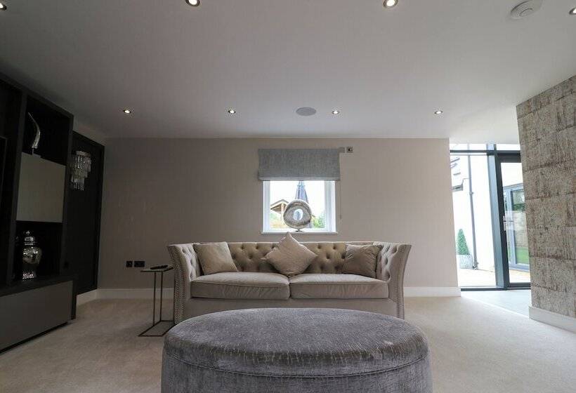 Резиденция Northumberland Luxury Stays   The Chivits