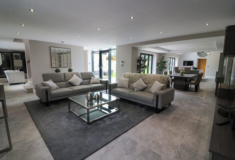 Резиденция Northumberland Luxury Stays   The Chivits