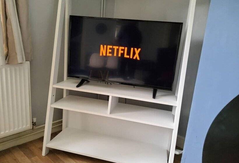 إقامة Serene Haven 4 Bed House In Norwich