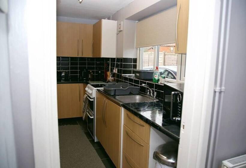 إقامة Serene Haven 4 Bed House In Norwich