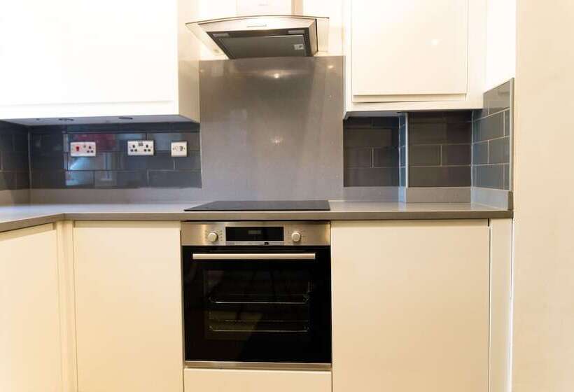 レジデンス Spacious 4 Bed Home In Milton Keynes Free Parking