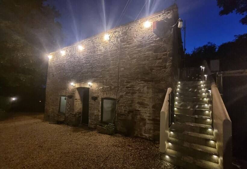 דירת נופש Stunning 2 Bed House In Saint Columb