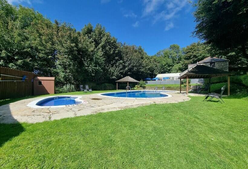 דירת נופש Stunning 2 Bed House In Saint Columb