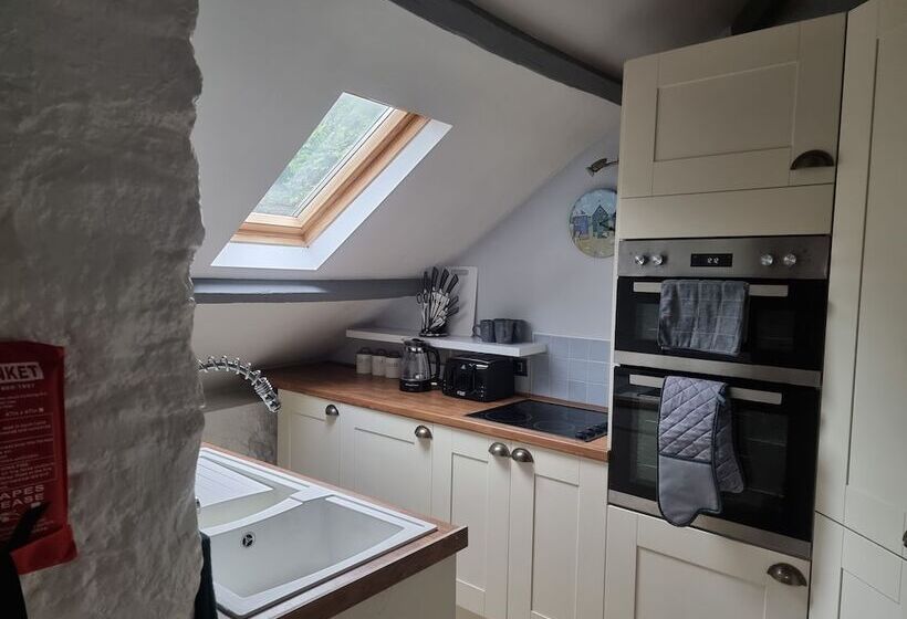 דירת נופש Stunning 2 Bed House In Saint Columb