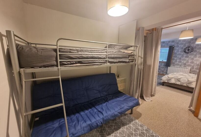 דירת נופש Stunning 2 Bed House In Saint Columb