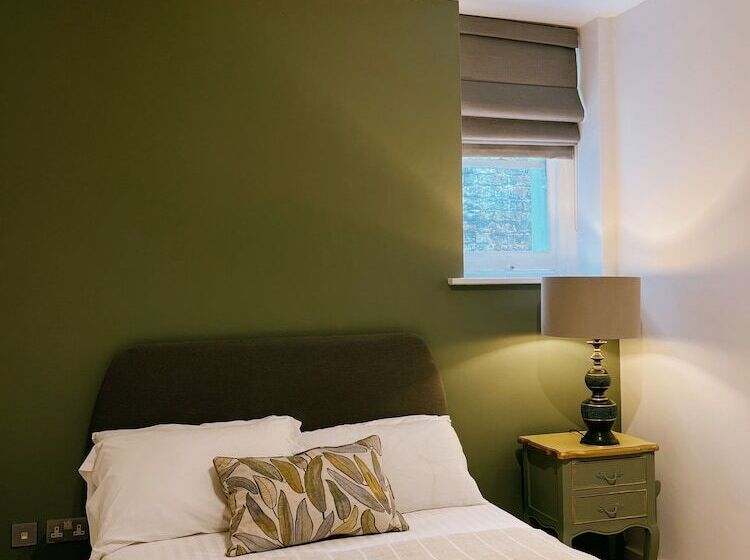 레지던스 Stunning Victorian Mansion Apartment