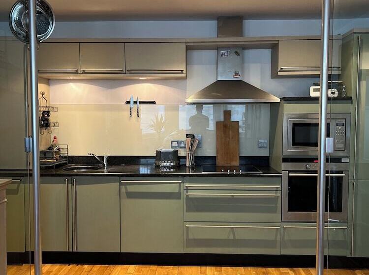 레지던스 Stunning Victorian Mansion Apartment