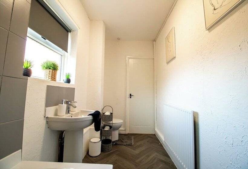 إقامة Stylish 3 Bed Flat In South Shields