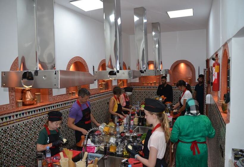 ریاض Restaurant Palais Bab Sahra Fes