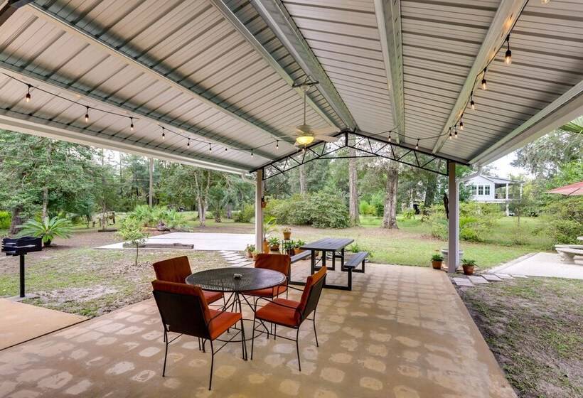 Riverfront Florida Escape W/ Grill & Fire Pit!