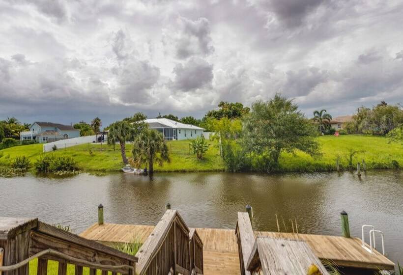 Riverfront Port St Lucie Home: Hot Tub + Dock!