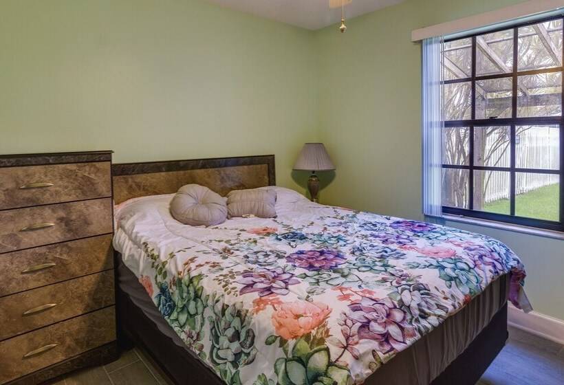 Riverfront Port St Lucie Home: Hot Tub + Dock!