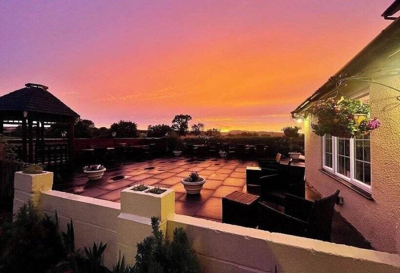 Royal Oak Country Inn And Restaurant