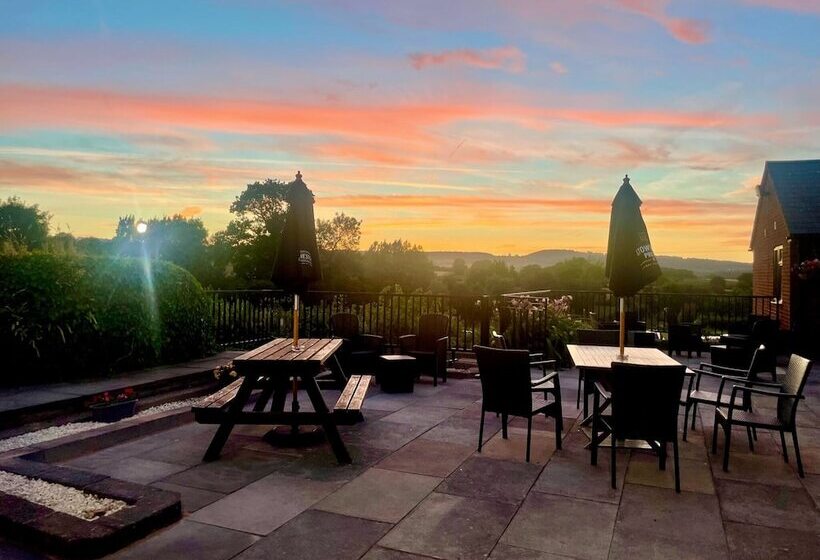 Royal Oak Country Inn And Restaurant