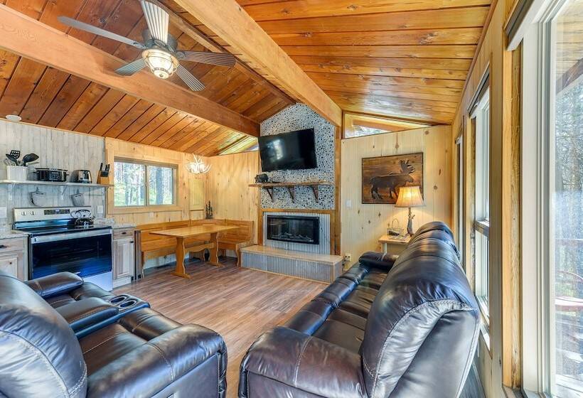 Rustic Idaho Retreat W/ Deck, Grill & Chiminea!