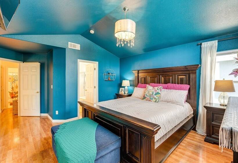 Sacramento Home W/ Fire Pit: 15 Mi To Downtown!