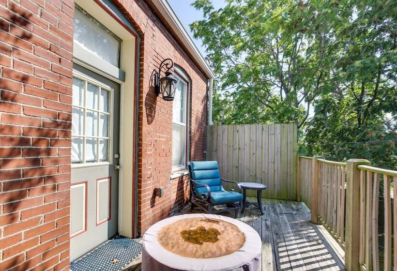 Saint Louis Home W/ Deck: 4 Mi To Downtown!