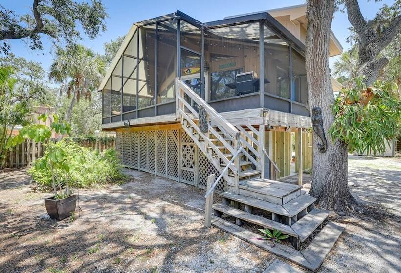 Scenic Siesta Key Home ~ 1 Mi To Village & Beach!