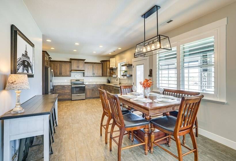 Secluded Home Near Hiking + Downtown Cedar City!