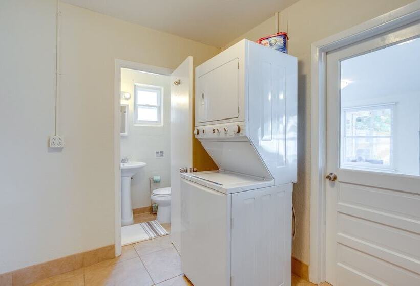 Seminole House W/ 2 Covered Lanais & Gas Grill!