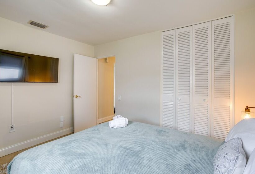 Seminole House W/ 2 Covered Lanais & Gas Grill!