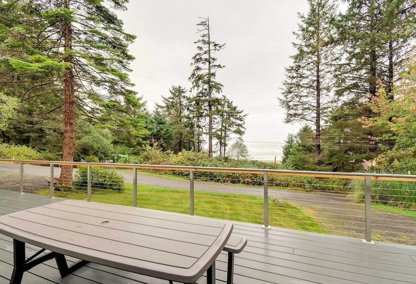 Serene Copalis Beach Getaway: Walk To Beach!