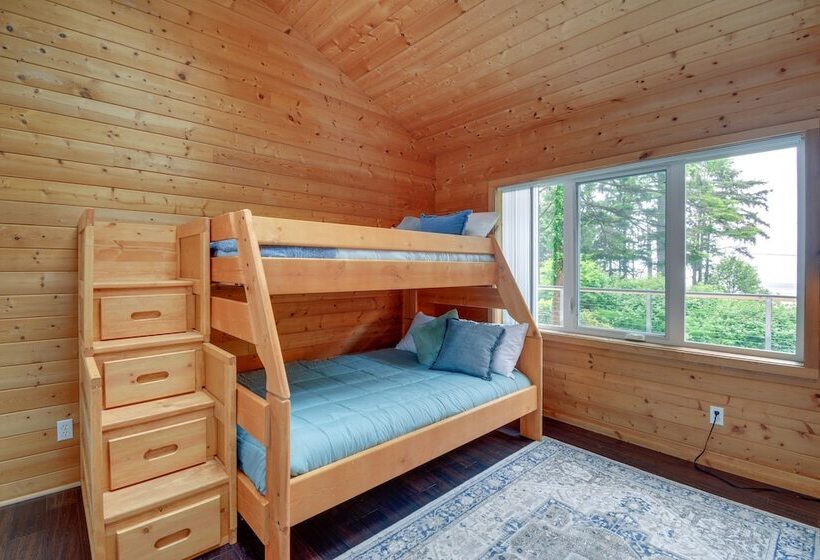 Serene Copalis Beach Getaway: Walk To Beach!