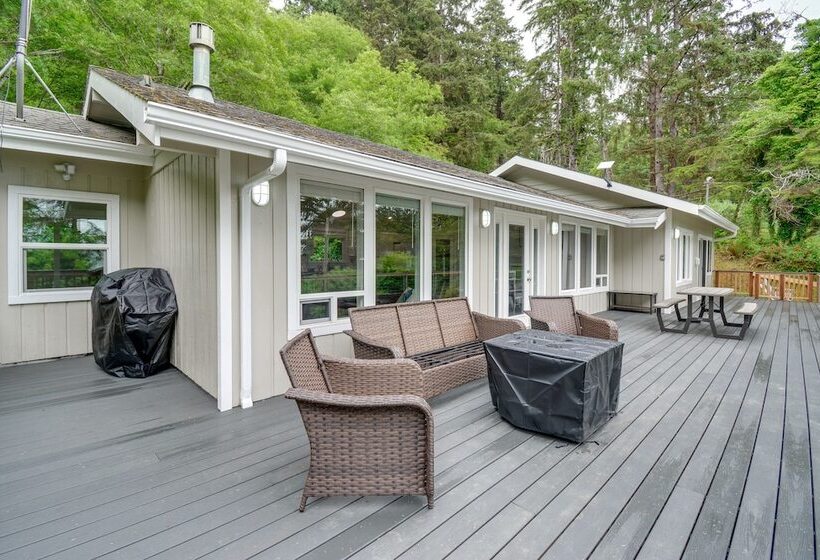 Serene Copalis Beach Getaway: Walk To Beach!