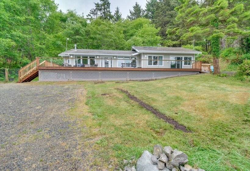 Serene Copalis Beach Getaway: Walk To Beach!