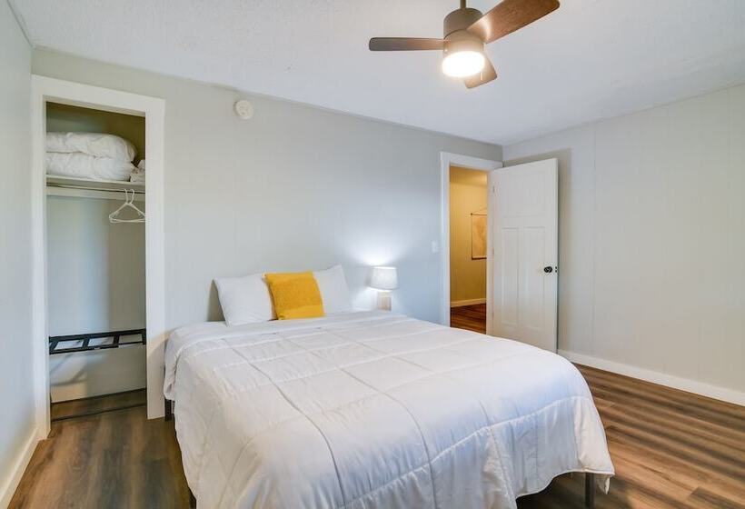 Serene Kimberling City Retreat W/ Boat Dock & Slip