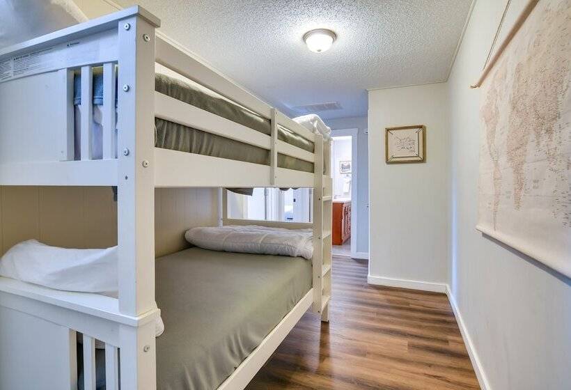 Serene Kimberling City Retreat W/ Boat Dock & Slip