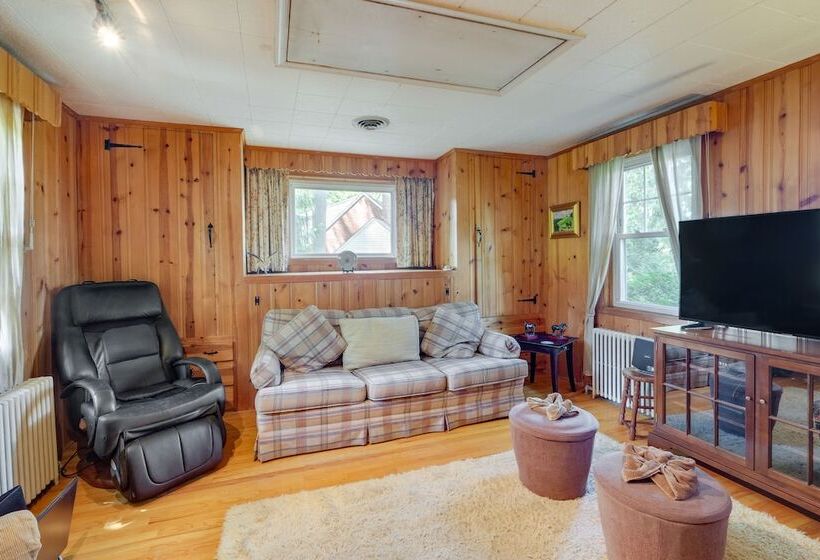 Silver Spring Rental: 8 Mi To Washington, Dc!