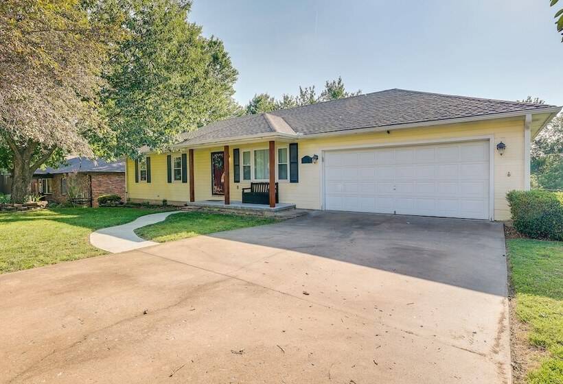 Single Story Webb City Home W/ Deck & Gas Grill!