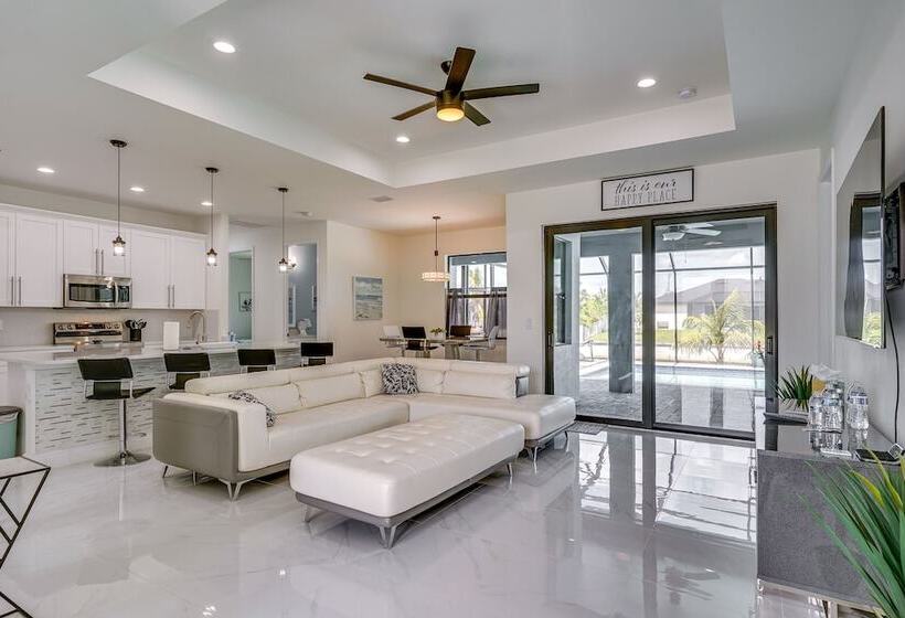 10 Mi To Yacht Club Public Beach: Getaway W/ Pool