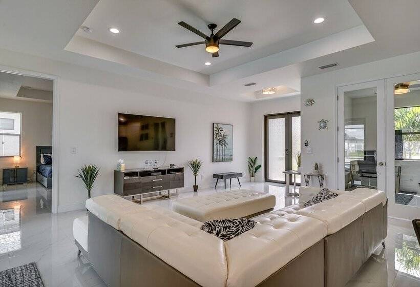 10 Mi To Yacht Club Public Beach: Getaway W/ Pool