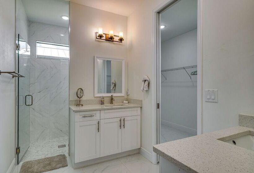 10 Mi To Yacht Club Public Beach: Getaway W/ Pool