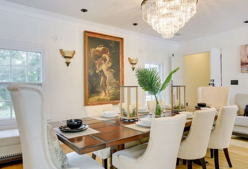 Spacious Durham Home W/ Fire Pit & Hot Tub!