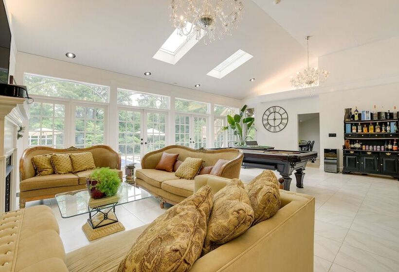 Spacious Durham Home W/ Fire Pit & Hot Tub!