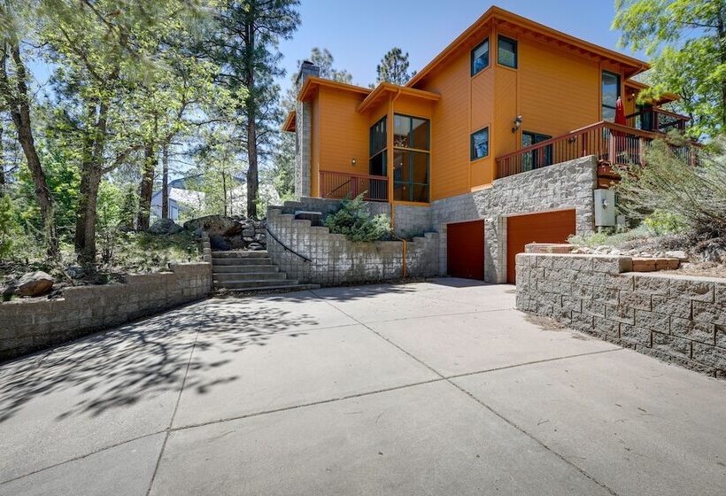 Spacious Flagstaff Cabin W/ Hot Tub & Fire Pit!