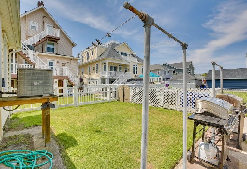 Spacious Jersey Shore Getaway: Walk To Beach!