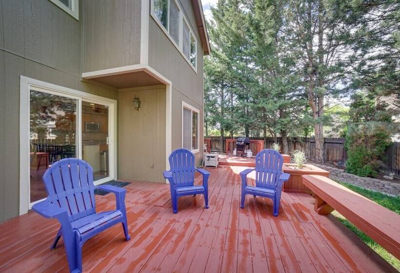 Spacious Reno Home W/ Deck ~ 1 Mi To Downtown!