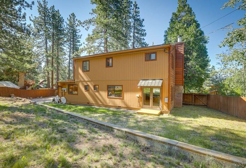 Spacious Tahoe City Retreat < 2 Mi To Lake Tahoe!