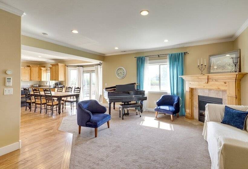 Spacious Utah Retreat W/ Deck, Grill & Fire Pit!