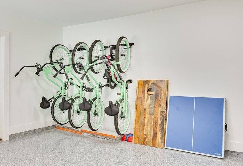 St Augustine Home W/ Patio   1 Mi To Beaches!