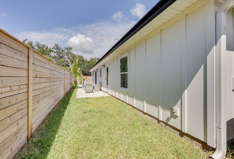 St Augustine Home W/ Patio   1 Mi To Beaches!