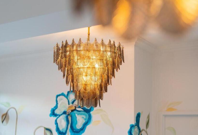 St Hugh Hotel Wagga Wagga