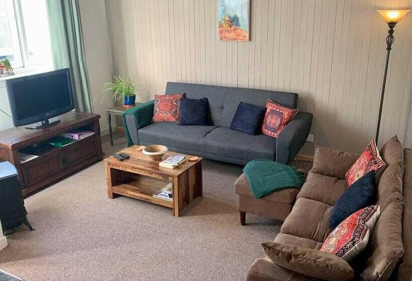 Cottage In Kilmun, Argyll   2 Bedrooms, Sleeps 2