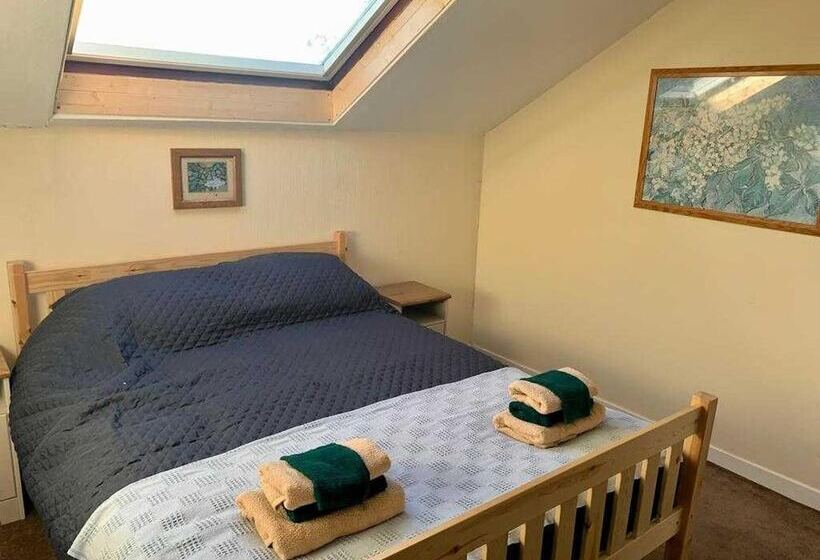 Cottage In Kilmun, Argyll   2 Bedrooms, Sleeps 2