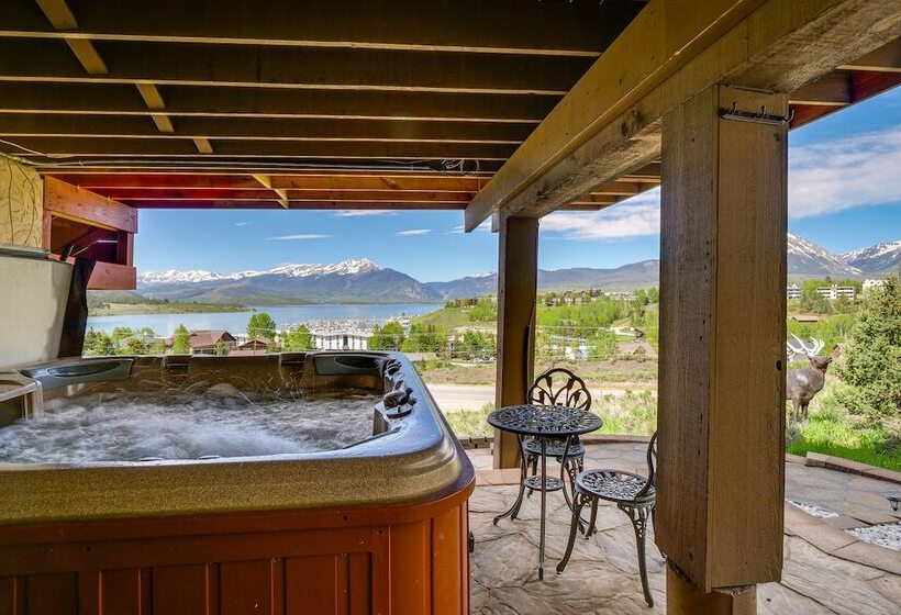 Hot Tub & Views: Summit County Ski Getaway!